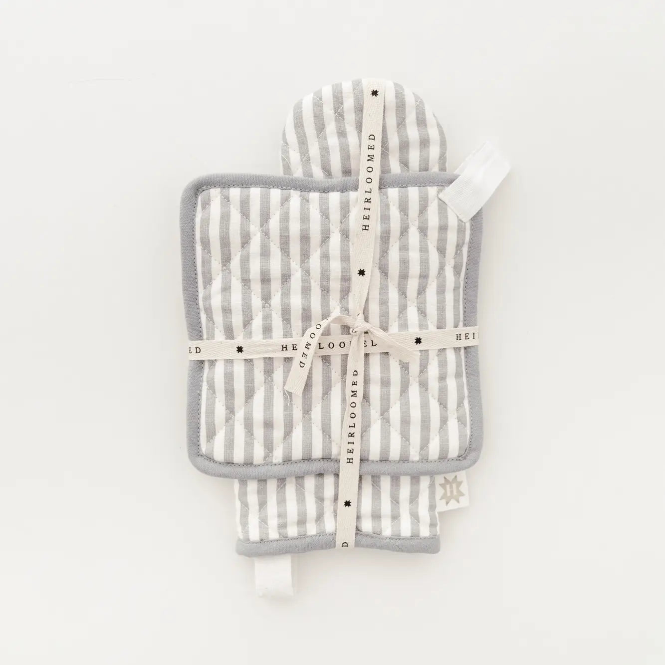 Keepsake Quilted Linen Oven Mitt + Potholder Set in Blue