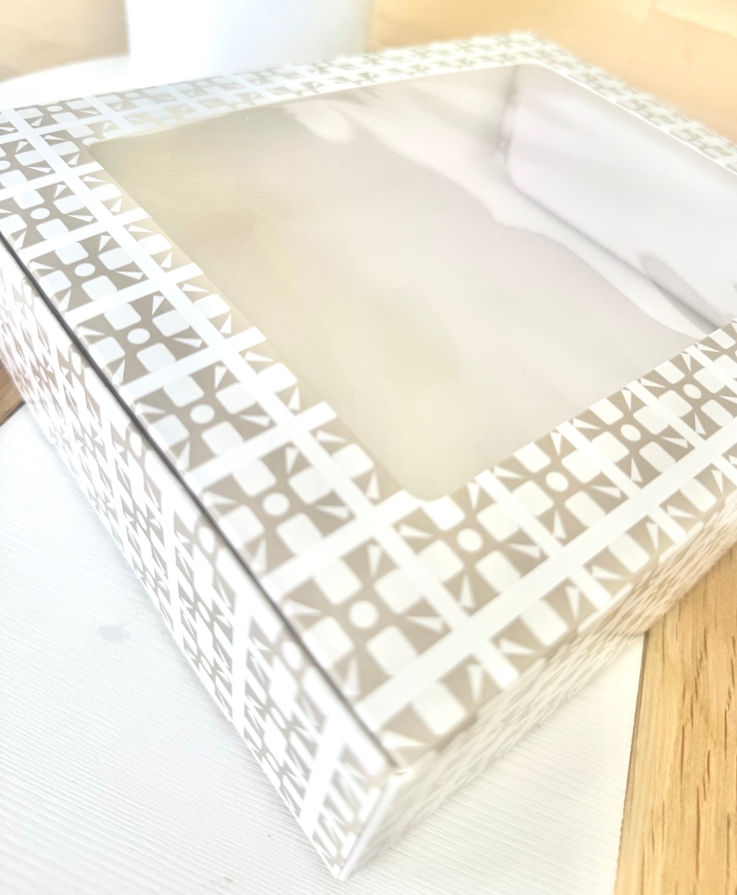 Tan and White Treat Boxes - Set of 5